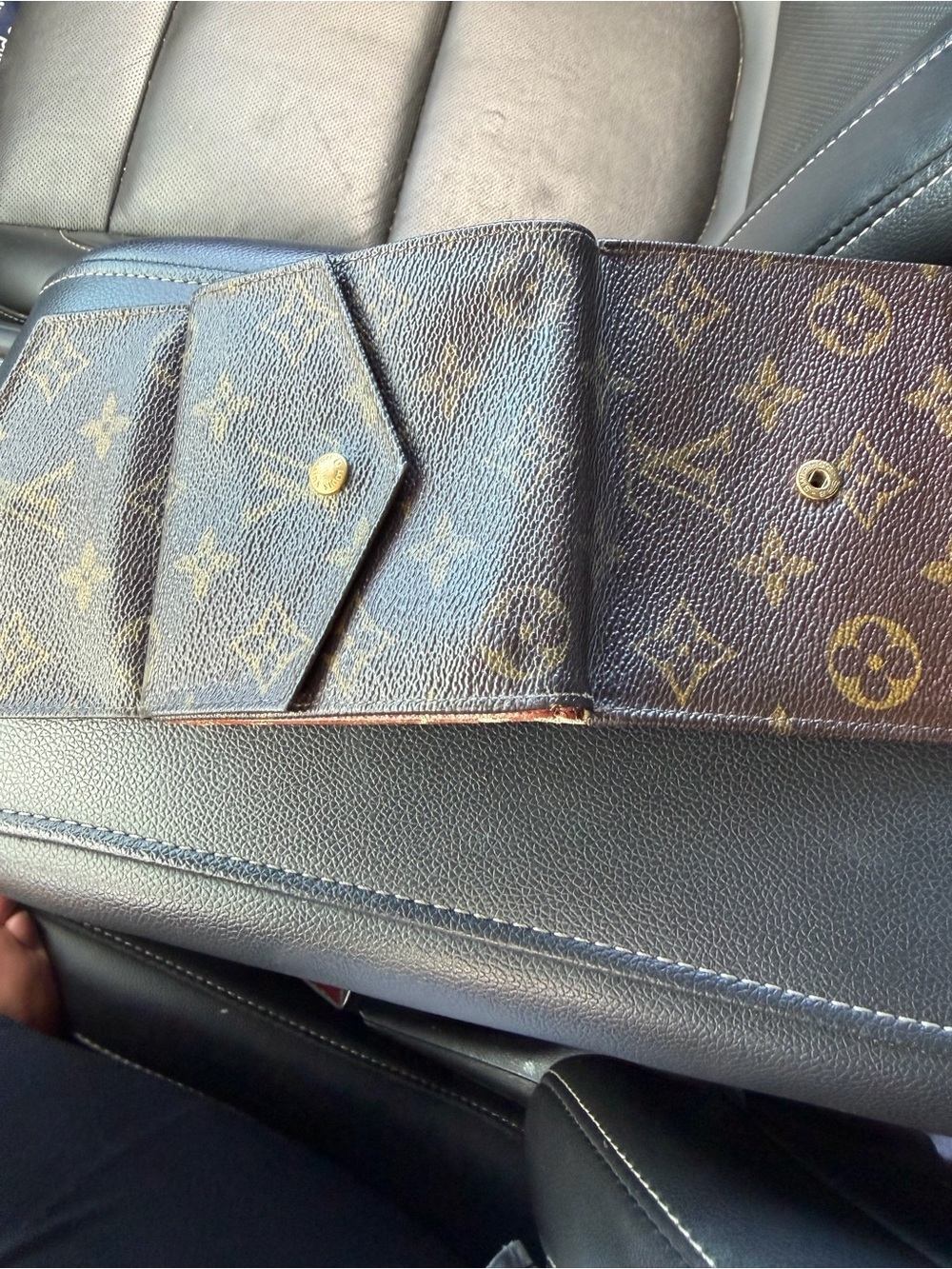 Louis Vuitton Monogram Compact Wallet - Brown - Picture 4 of 8